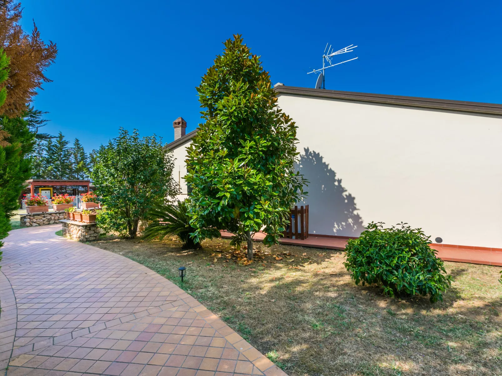 Villa della Duna-Outside
