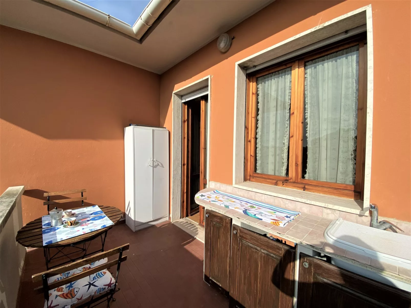 Palazzeta III-Draußen