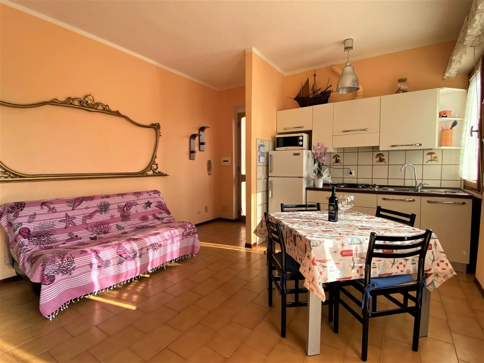 Palazzeta III-Drinnen