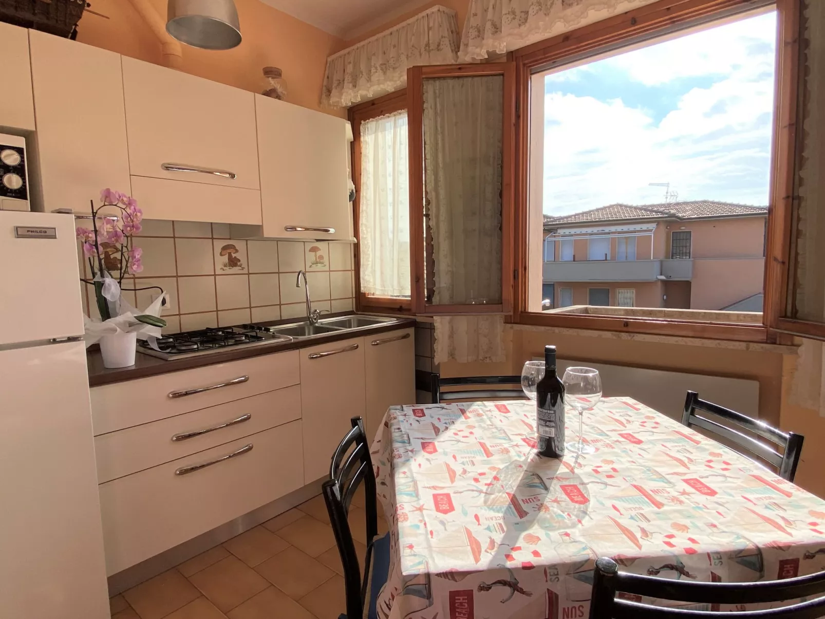 Palazzeta III-Drinnen