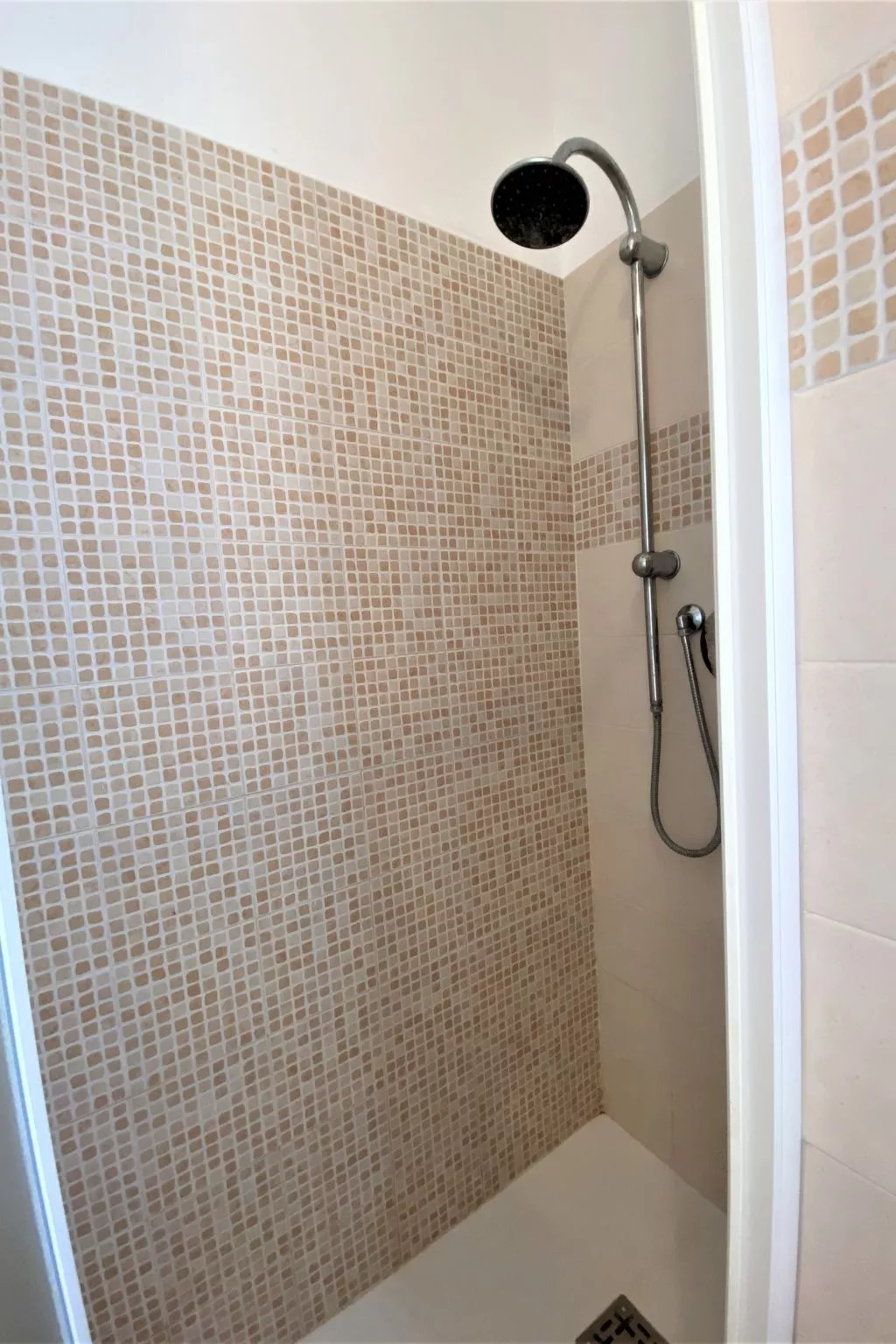 Palazzeta III-Drinnen