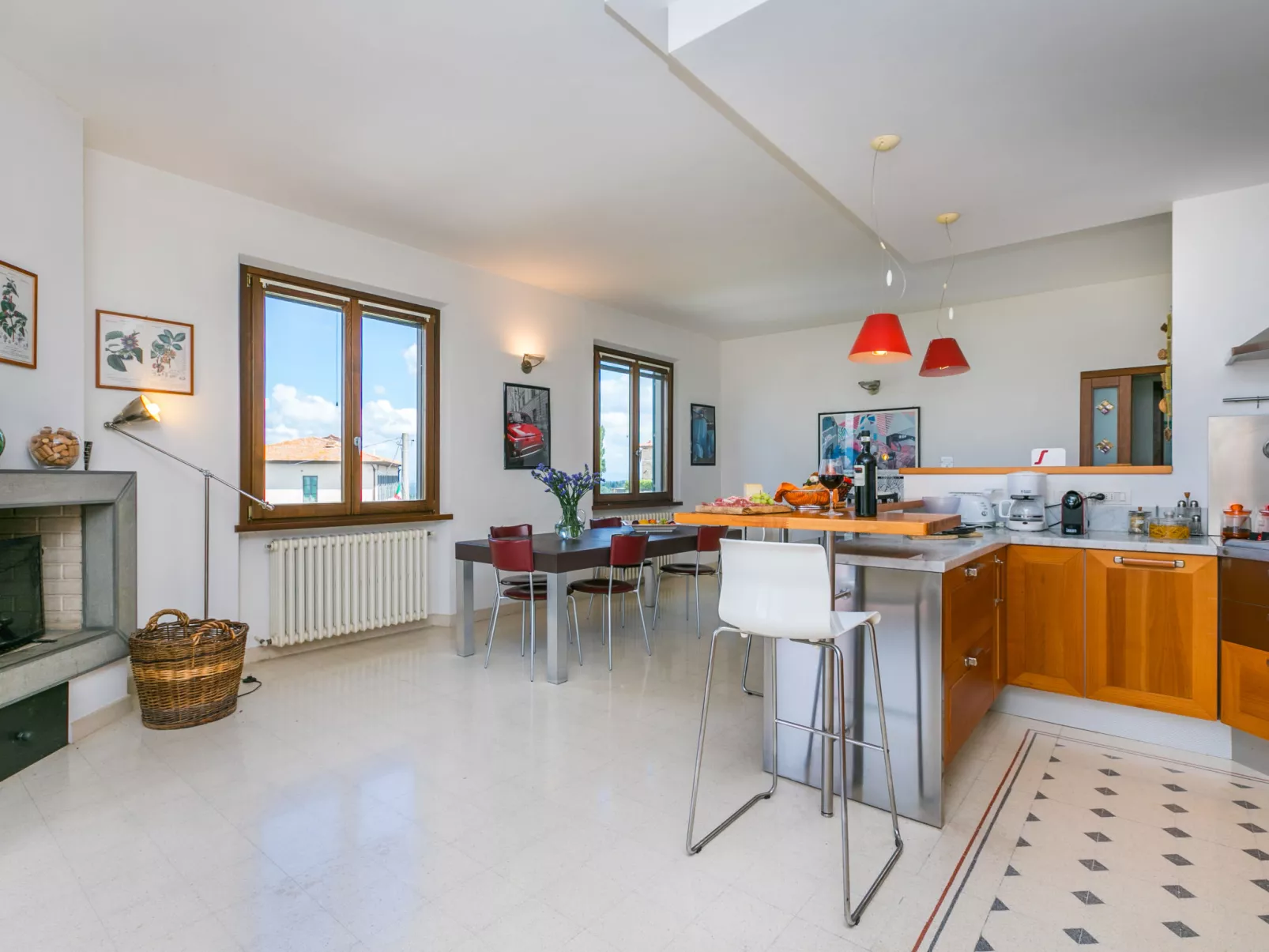 Casa Lensi-Inside