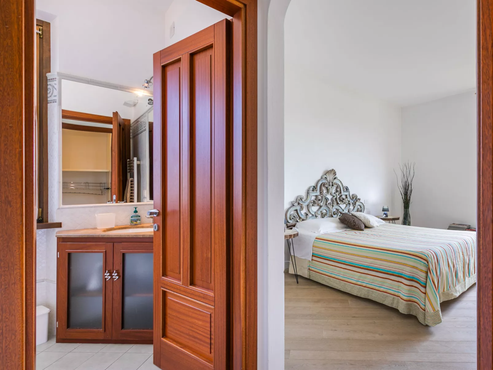 Casa Lensi-Inside