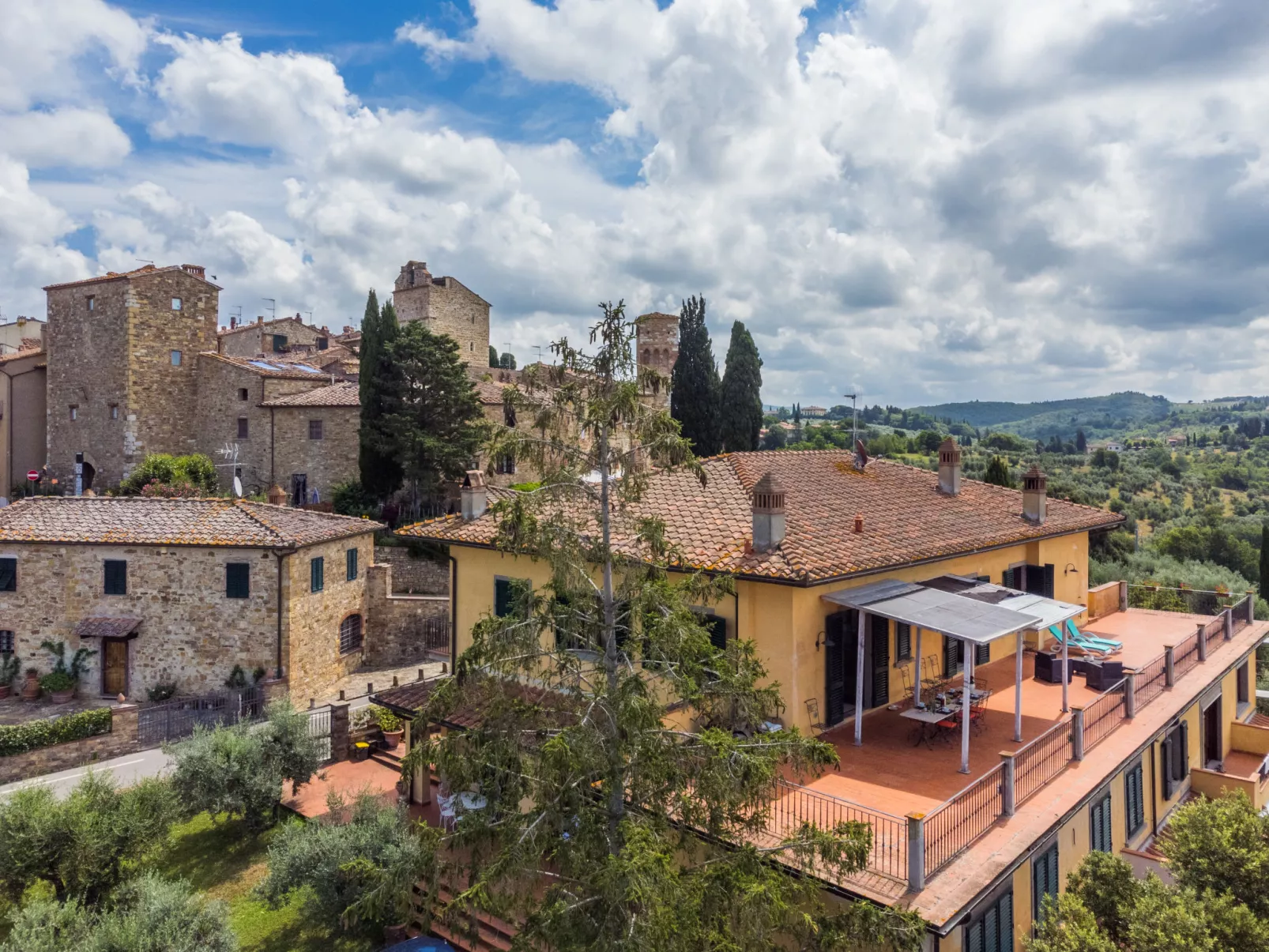 Casa Lensi-Outside