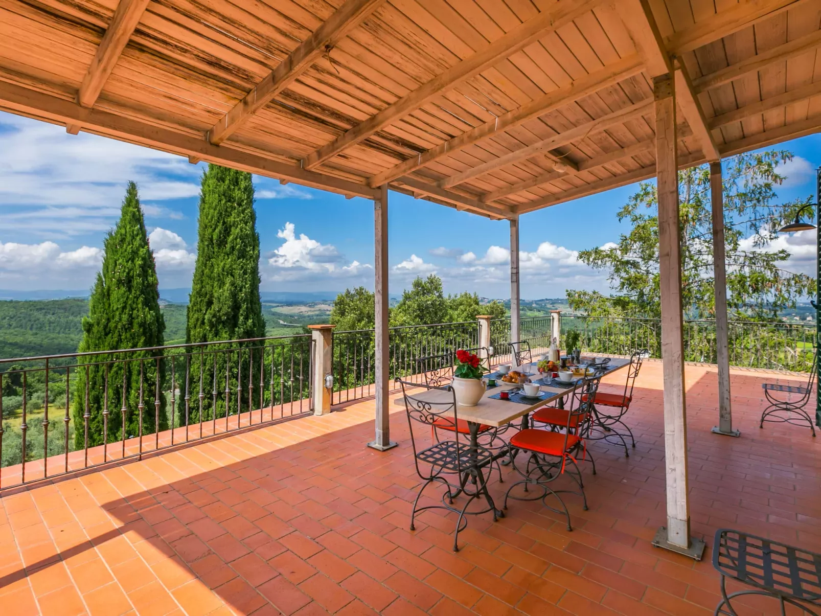 Casa Lensi-Outside