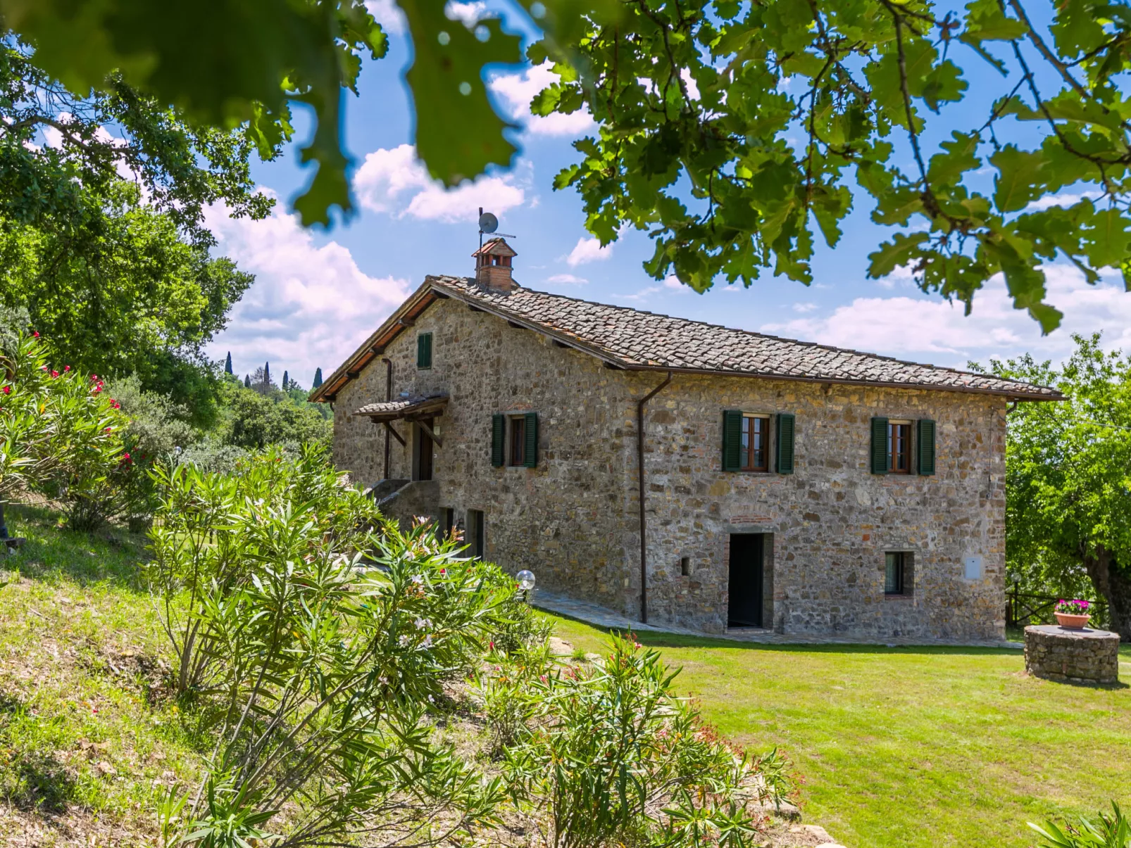 La Querciolaia-Outside