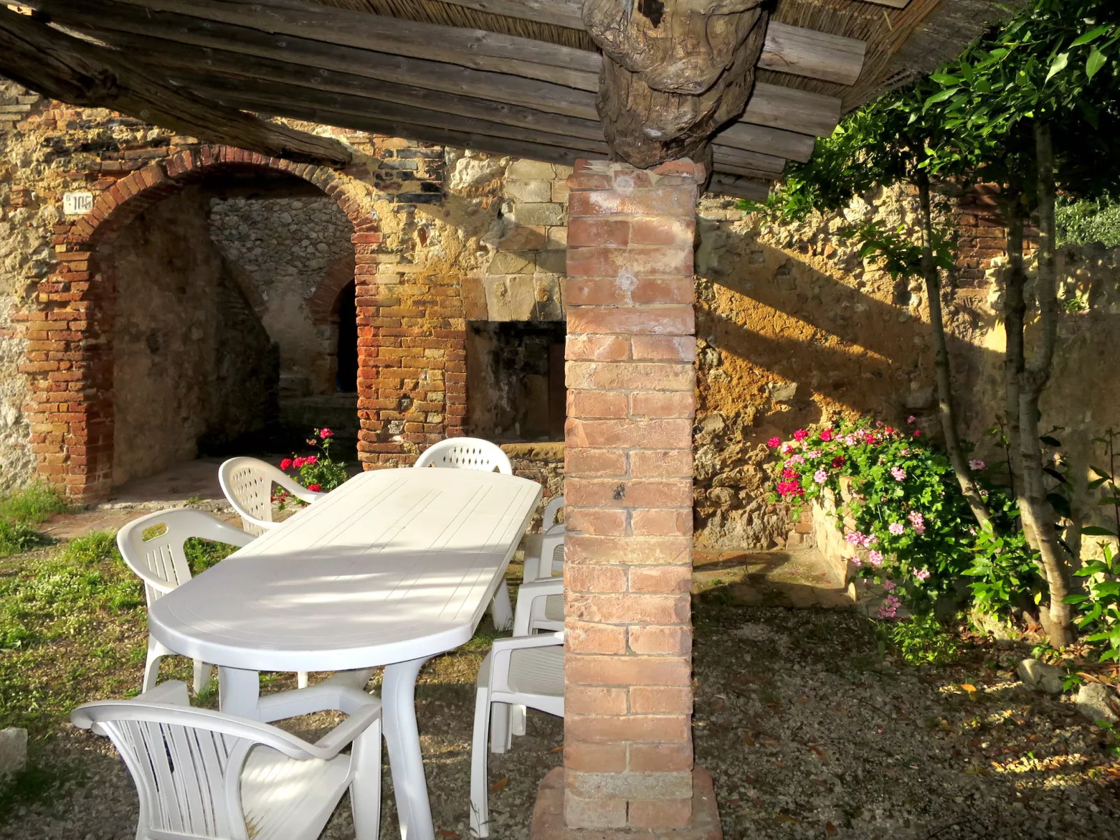 Casino di Lecceto-Outside