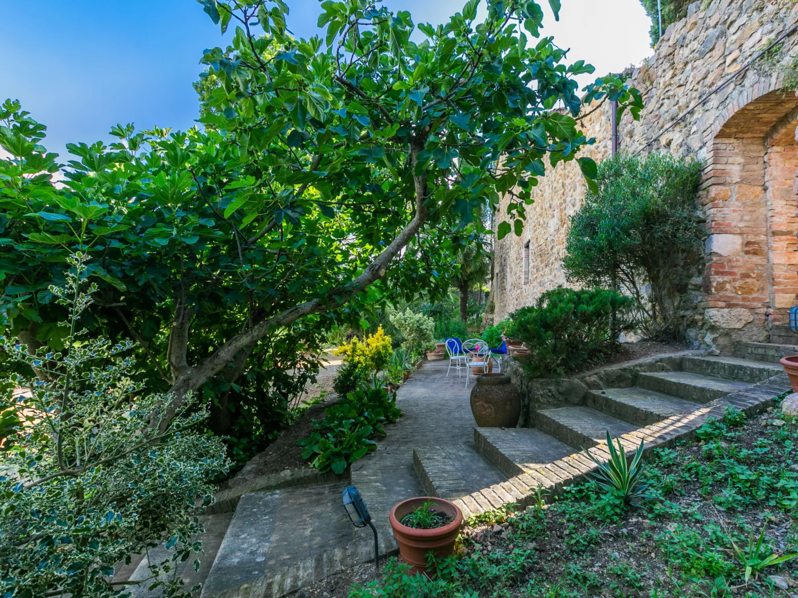 Torre 3-Outside
