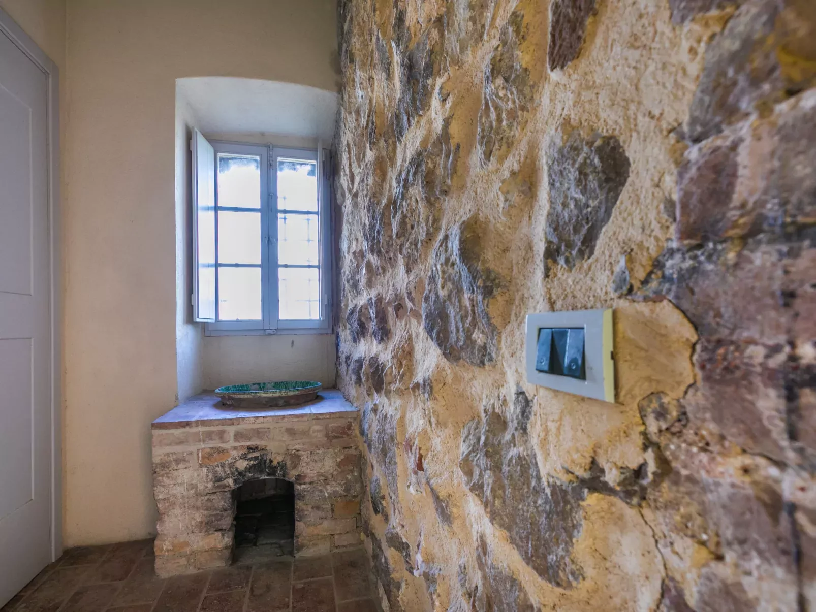 Torre 2-Inside