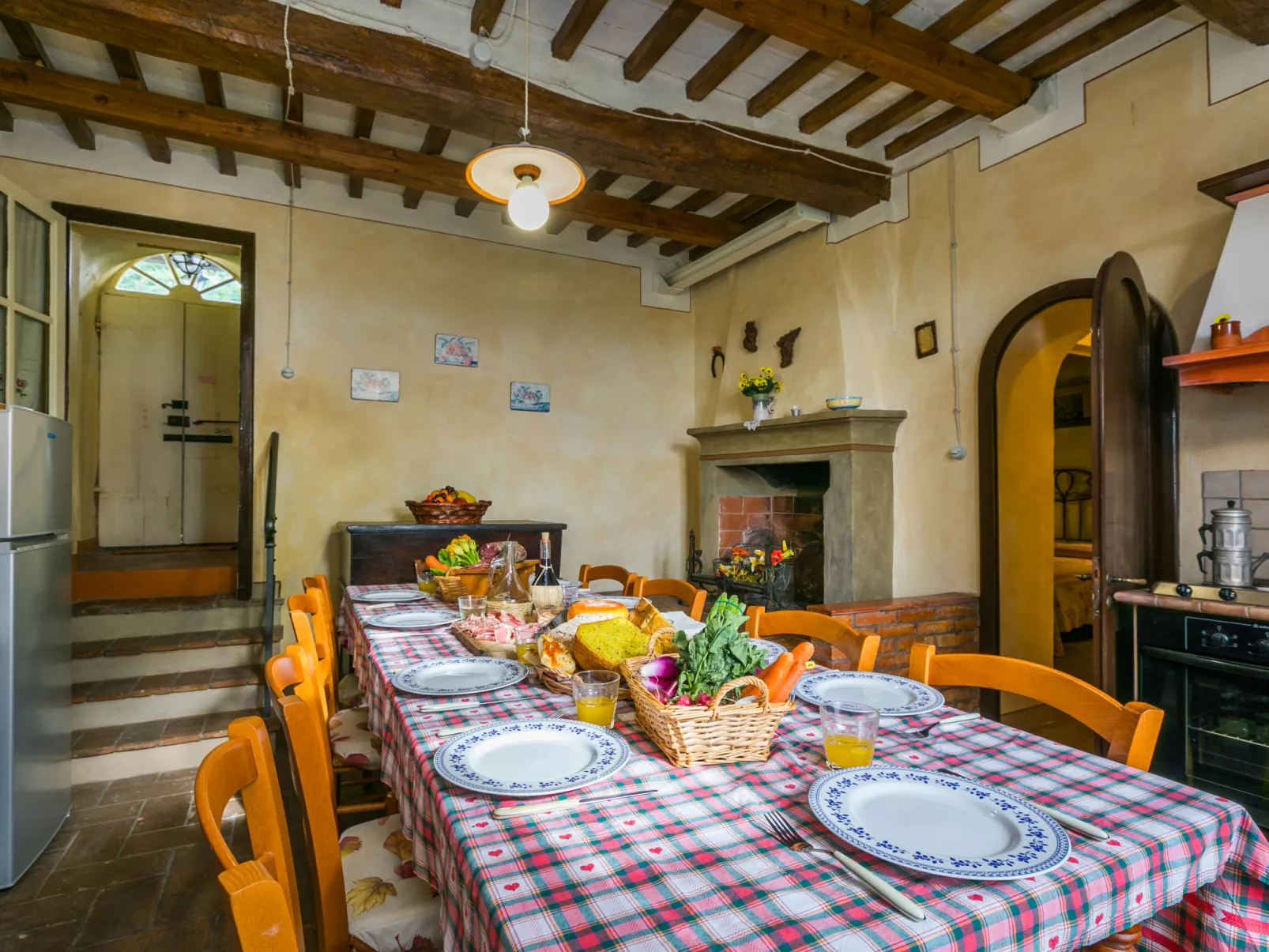 Antica Pietra-Inside