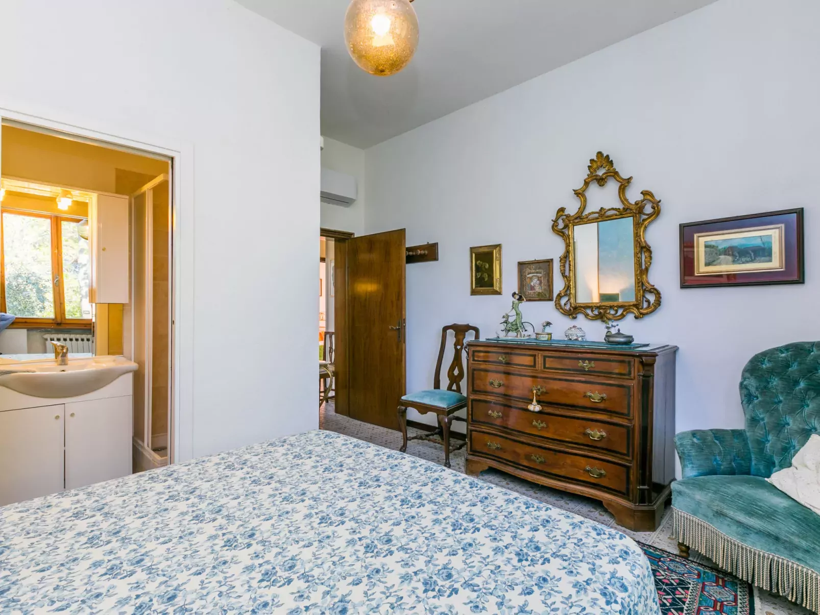 Villa Francesca-Inside