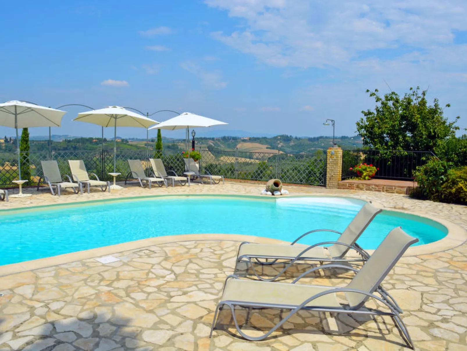 La Vecchia Pieve-Dehors