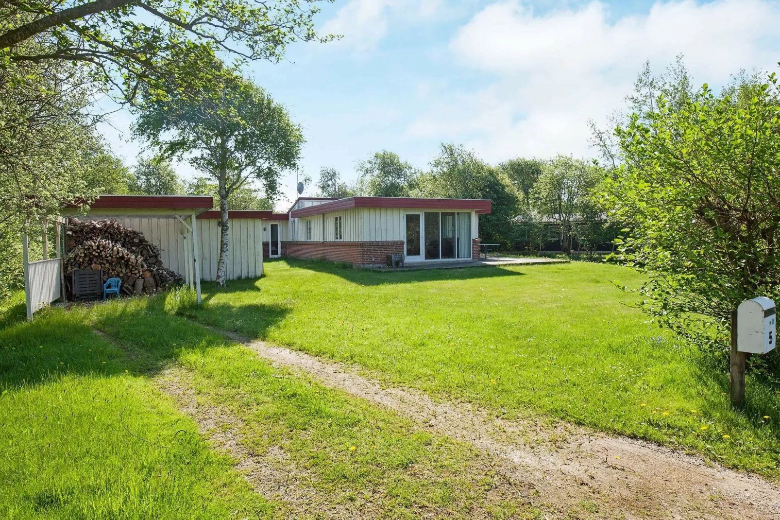 8 person holiday home in Hurup Thy-By Traum