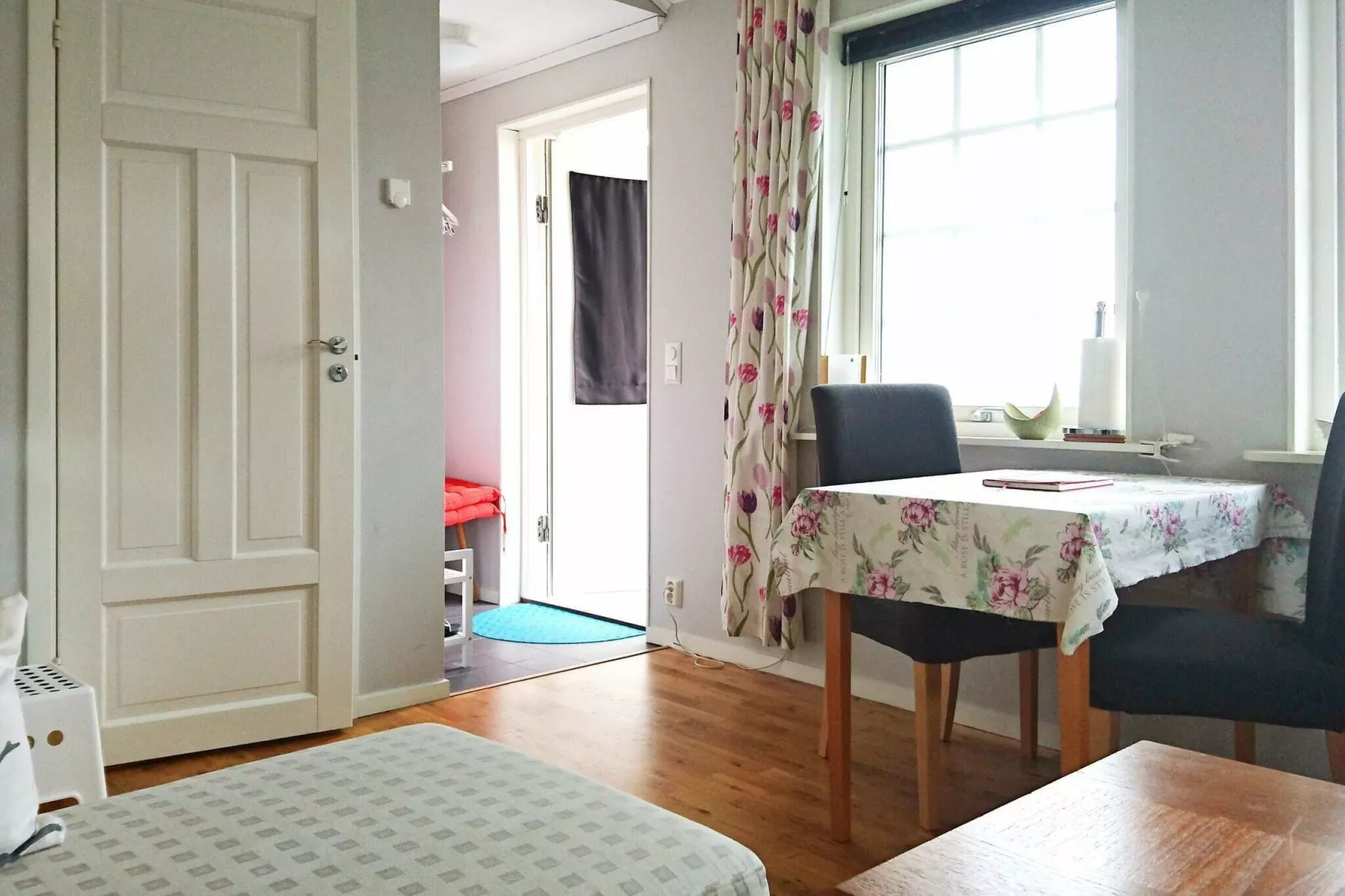 2 person holiday home in Rönnäng