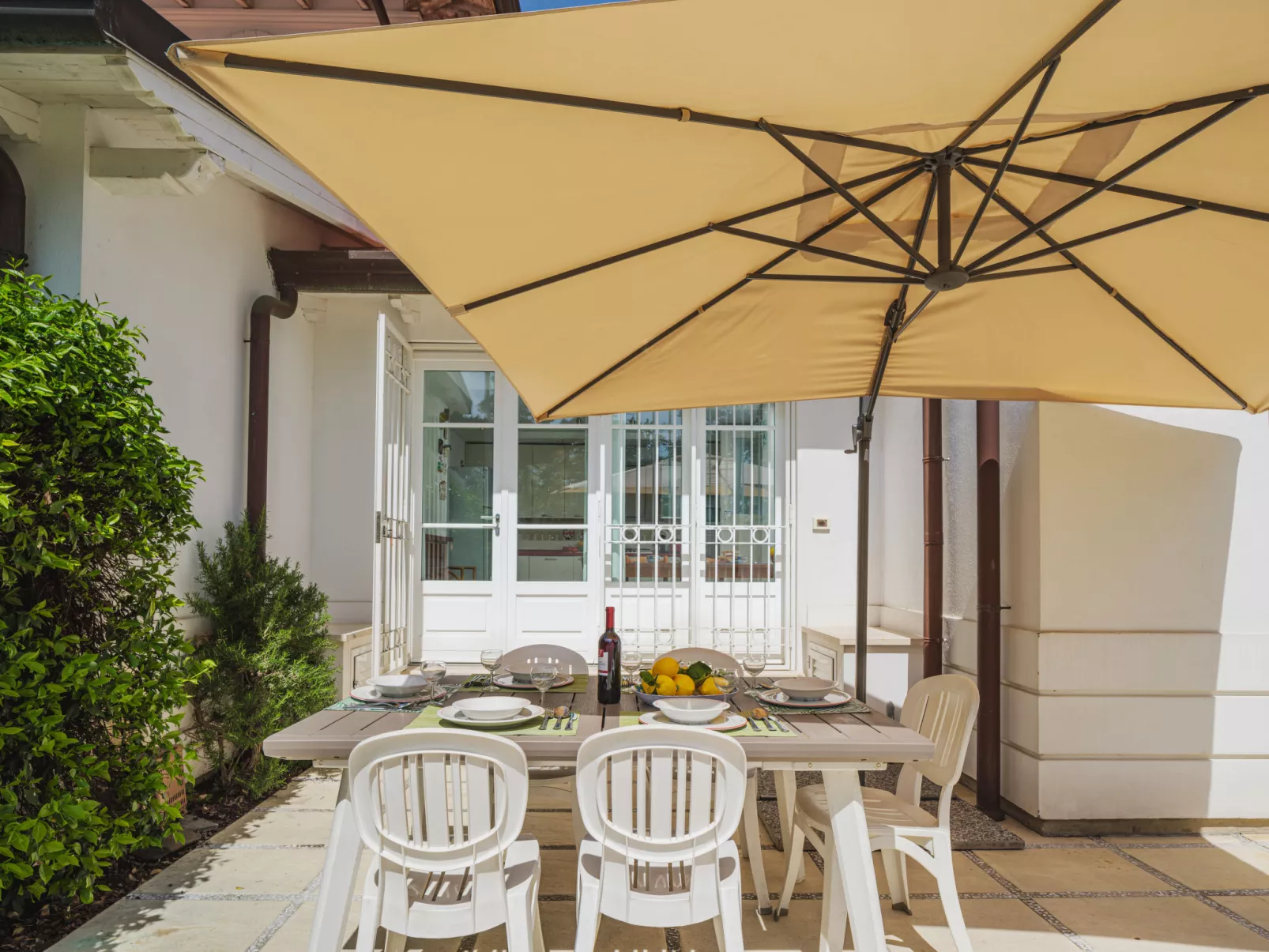 Villa Clara-Outside