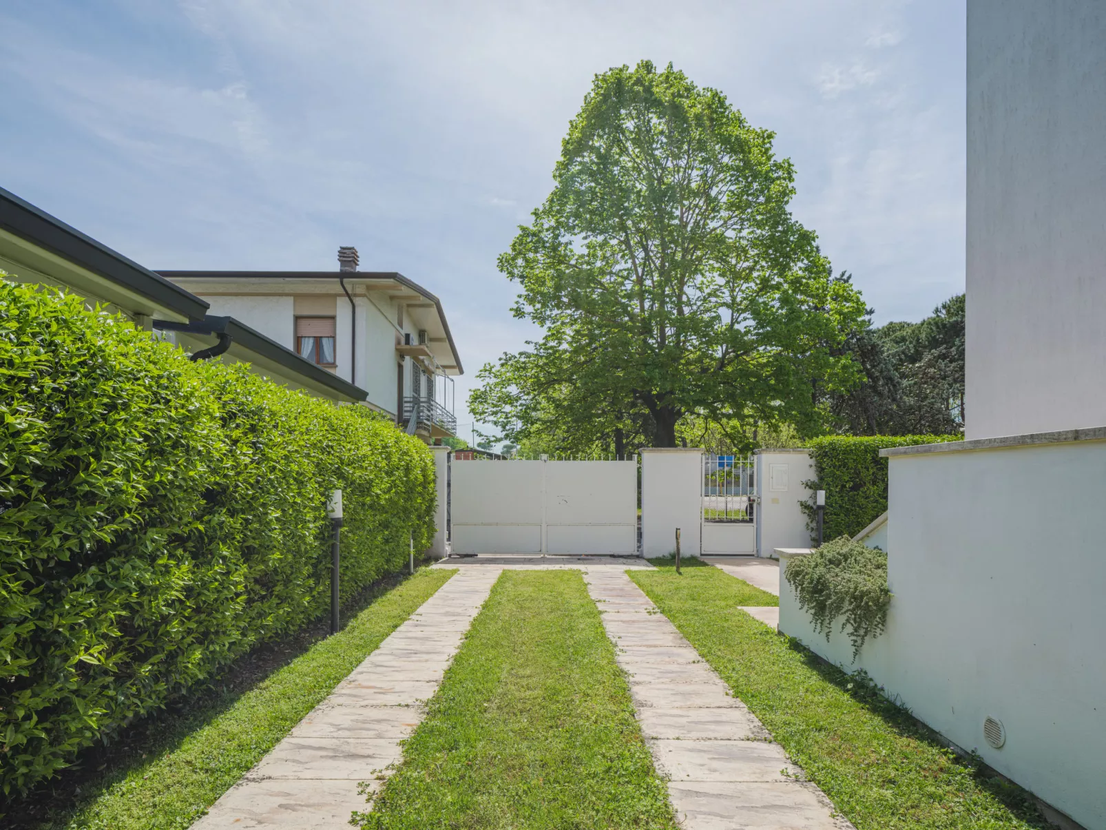 Villa Clara-Outside