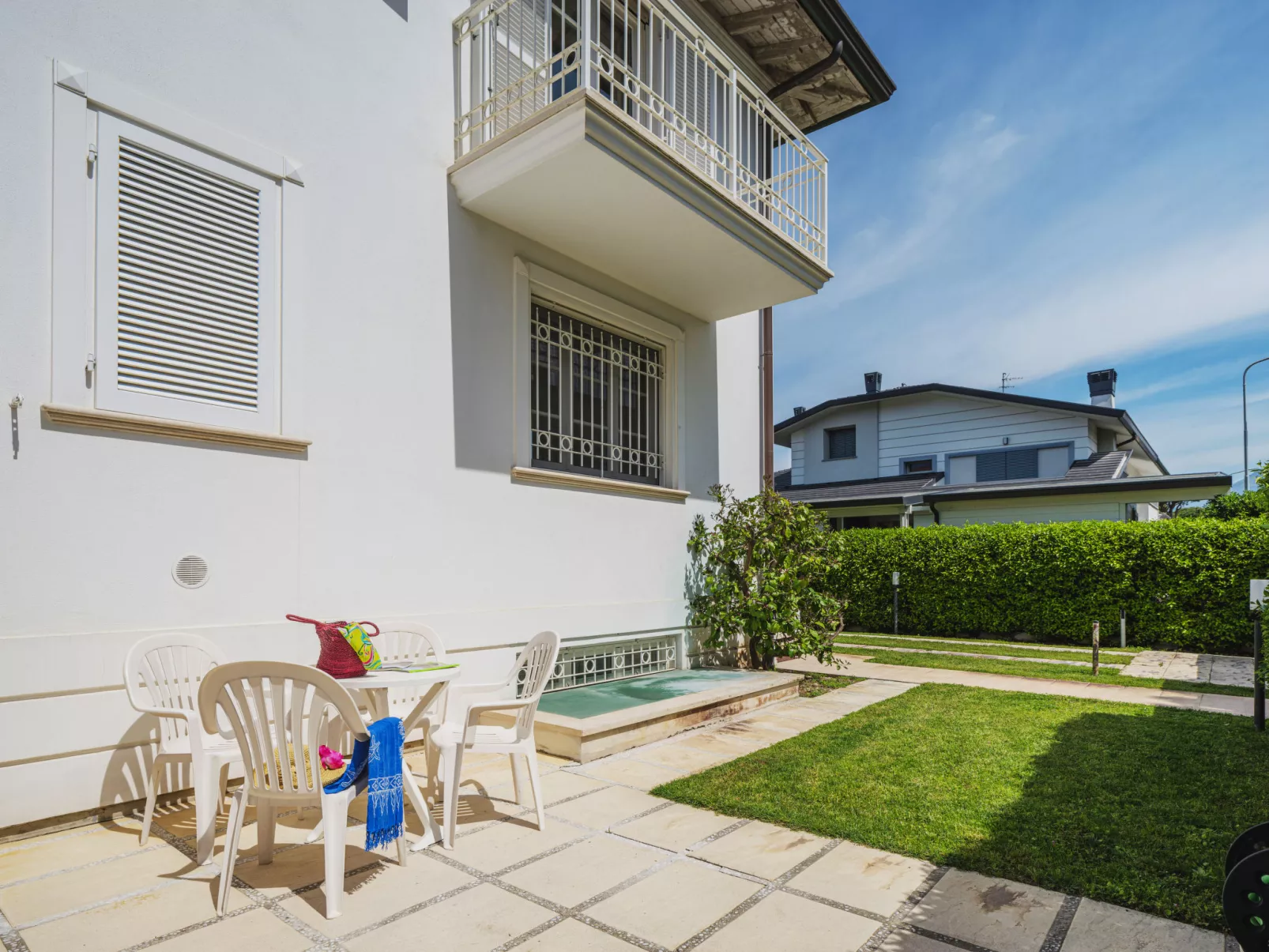 Villa Clara-Outside