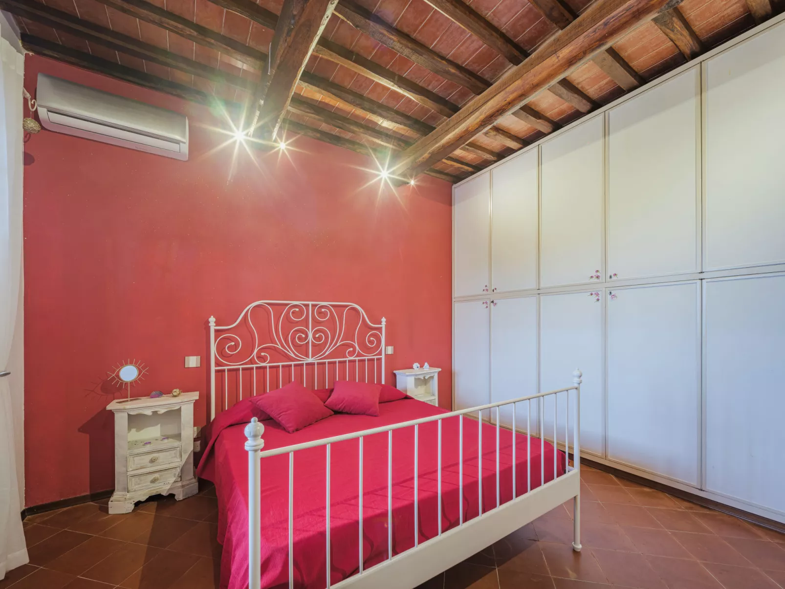 Villa Mistral-Inside