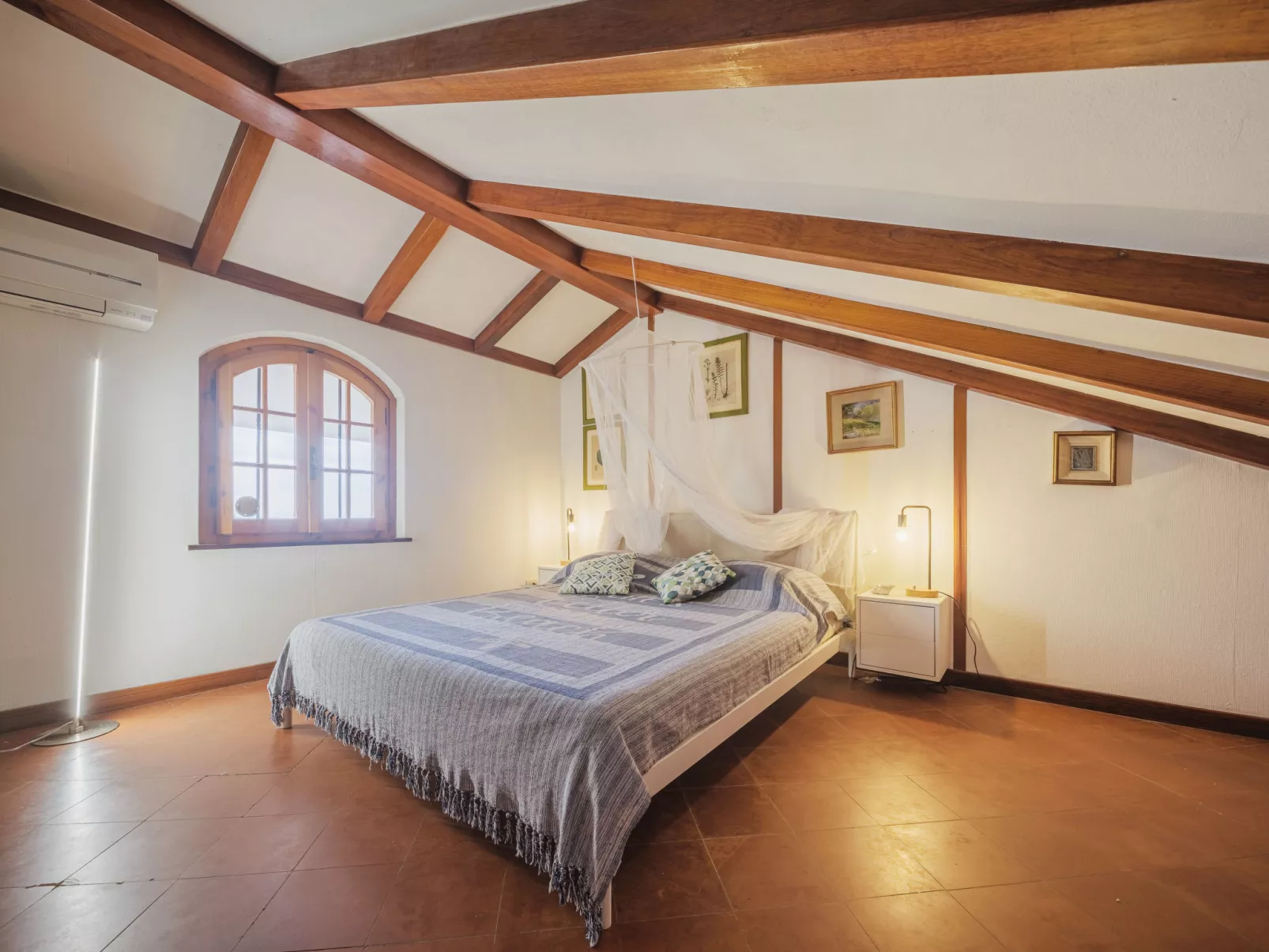 Villa Mistral-Inside