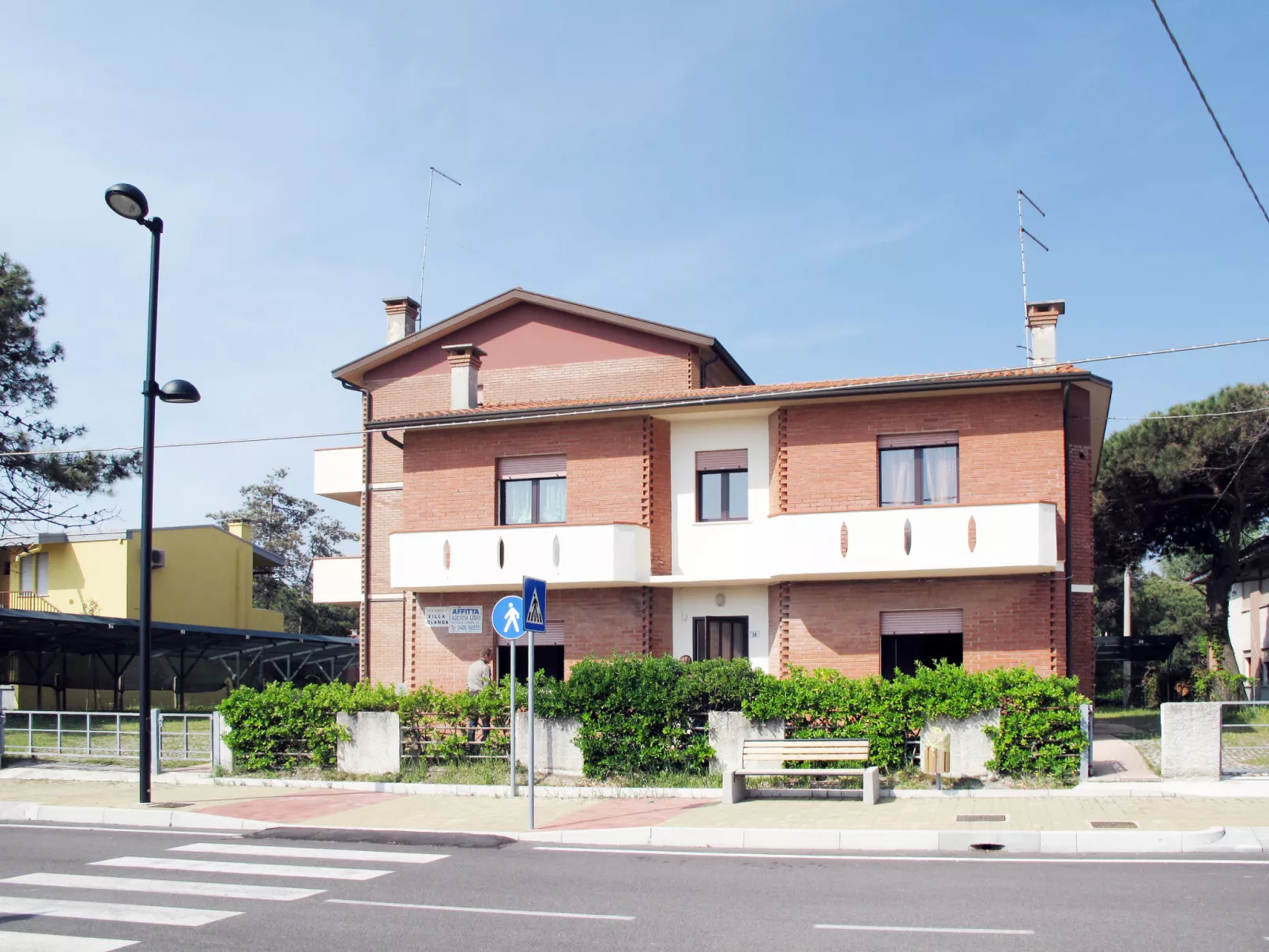 Casa Jolanda-Outside