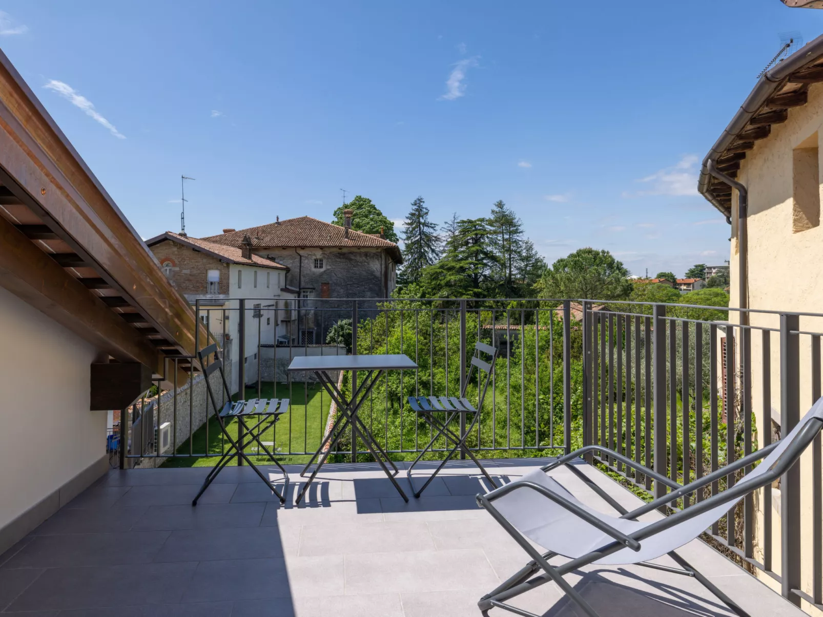 Il Giardino Segreto-Outside
