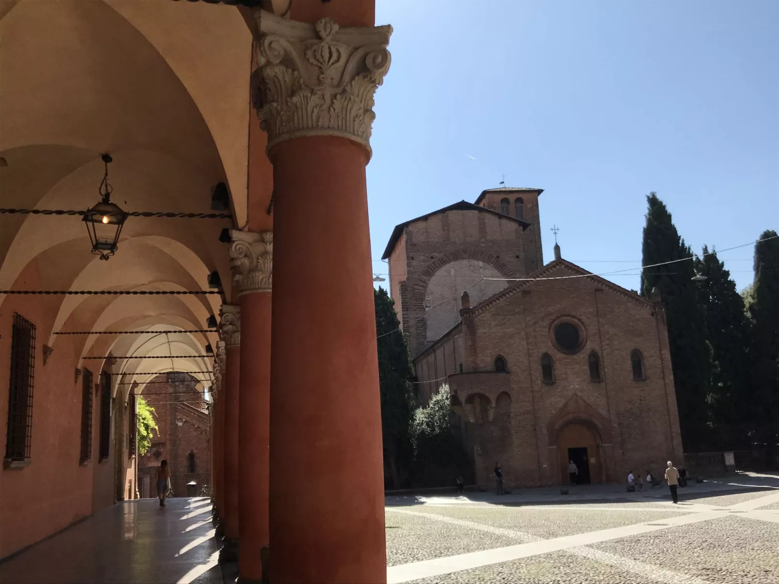 Le Due Madonne-Area