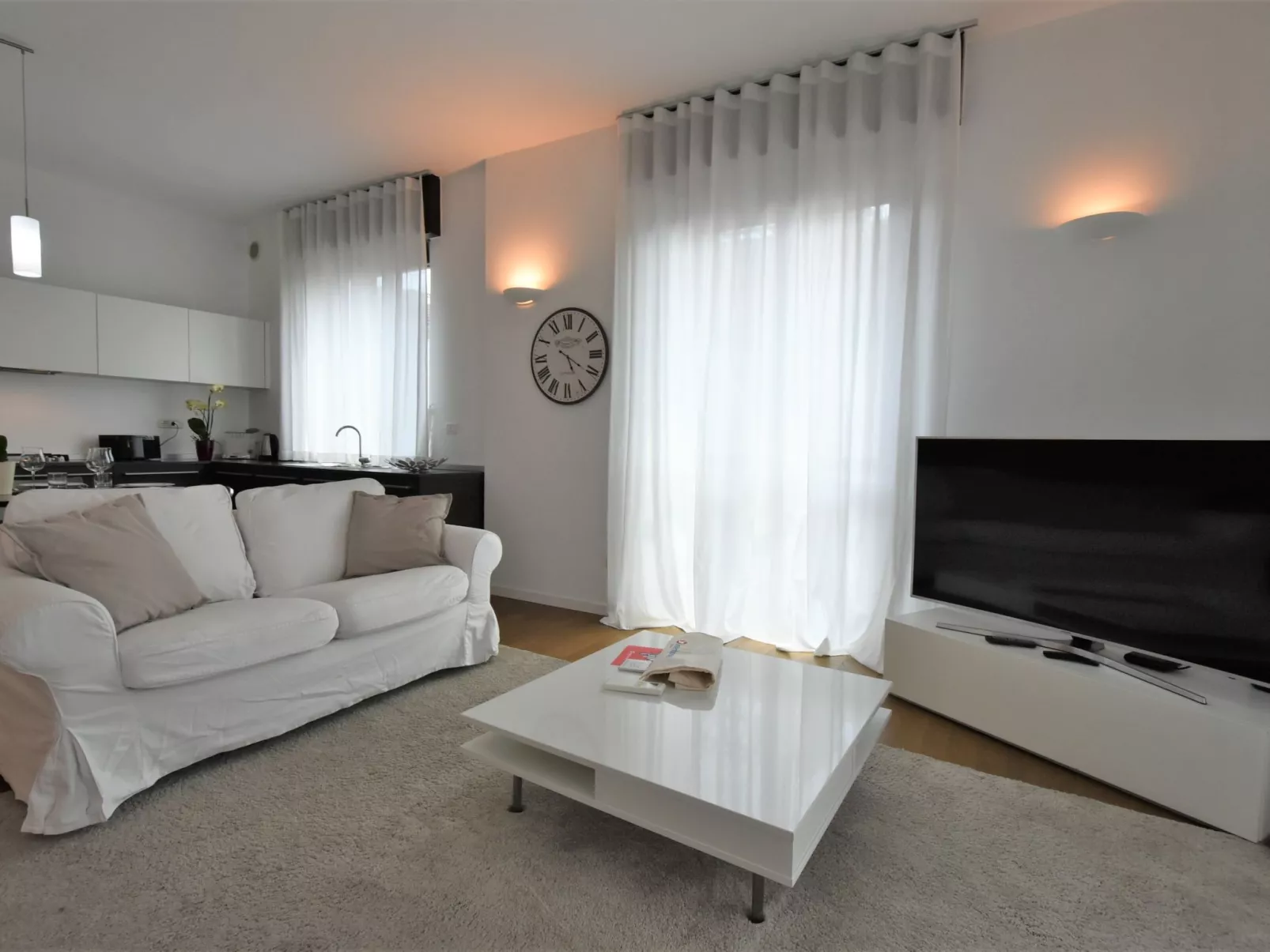 Corso Genova Apartment-Inside
