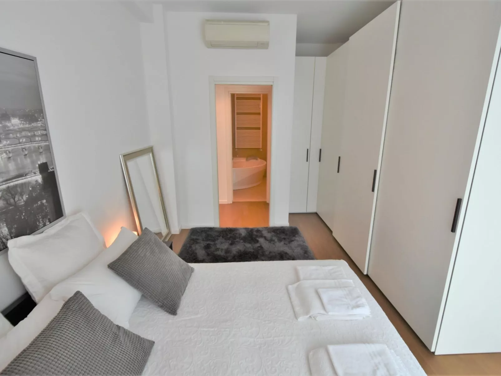 Corso Genova Apartment-Inside