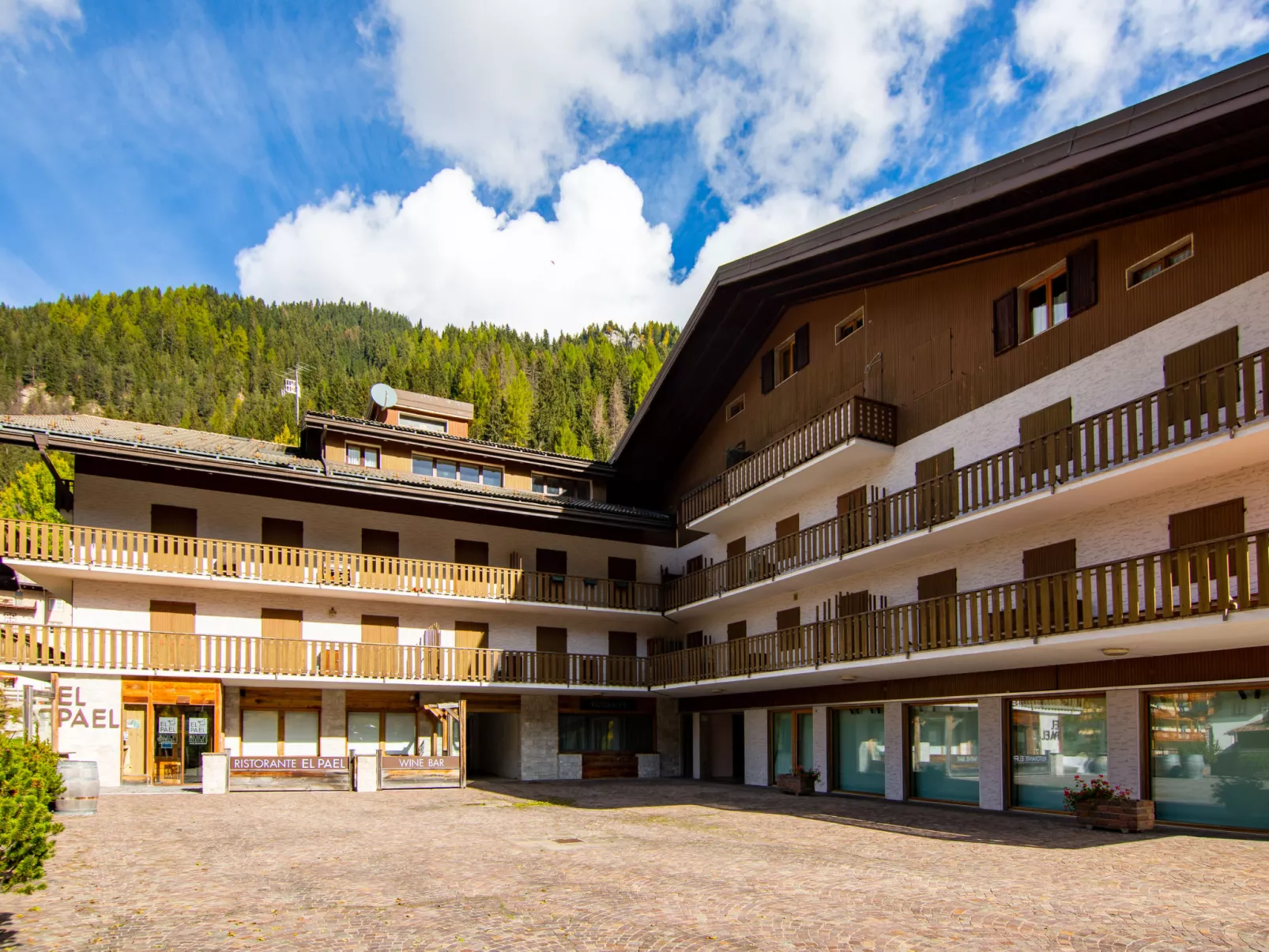Condominio al Parco-Outside