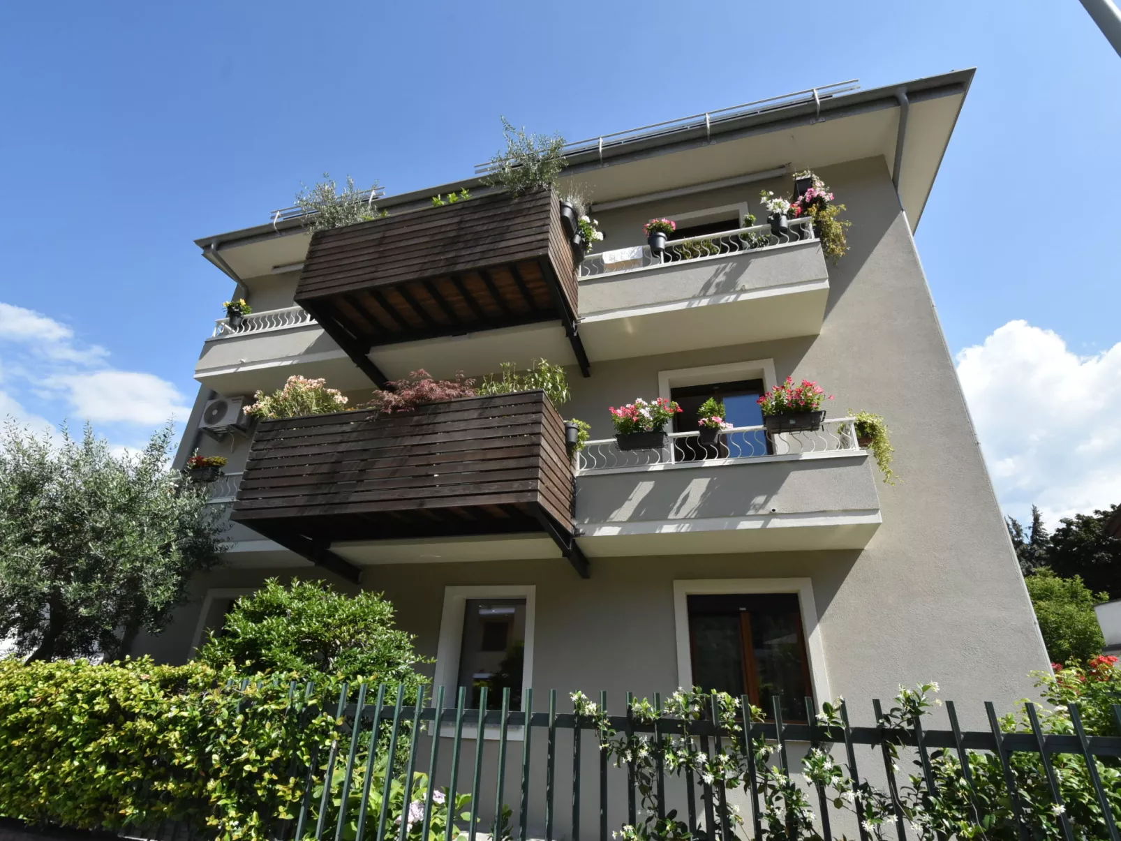 La Casa di Lara-Outside