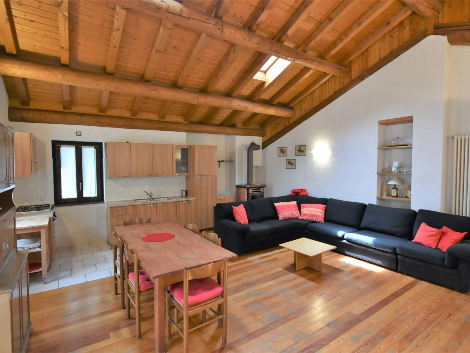 Isola di Madesimo Apartments-Inside