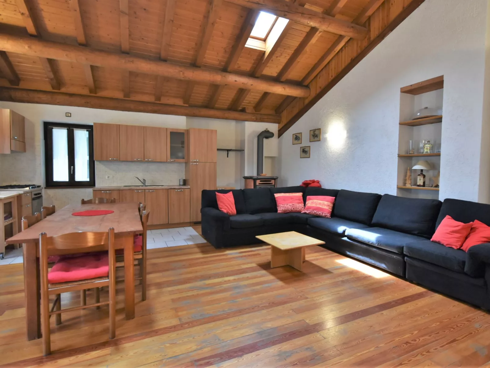 Isola di Madesimo Apartments-Inside