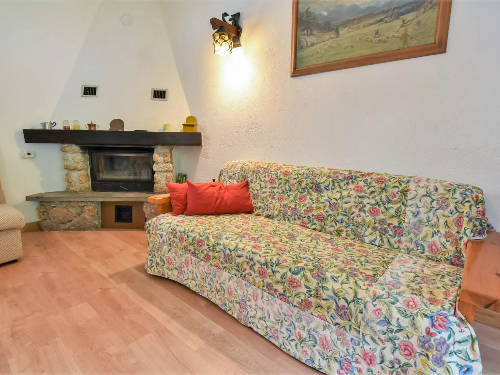 Isola di Madesimo Apartments-Inside