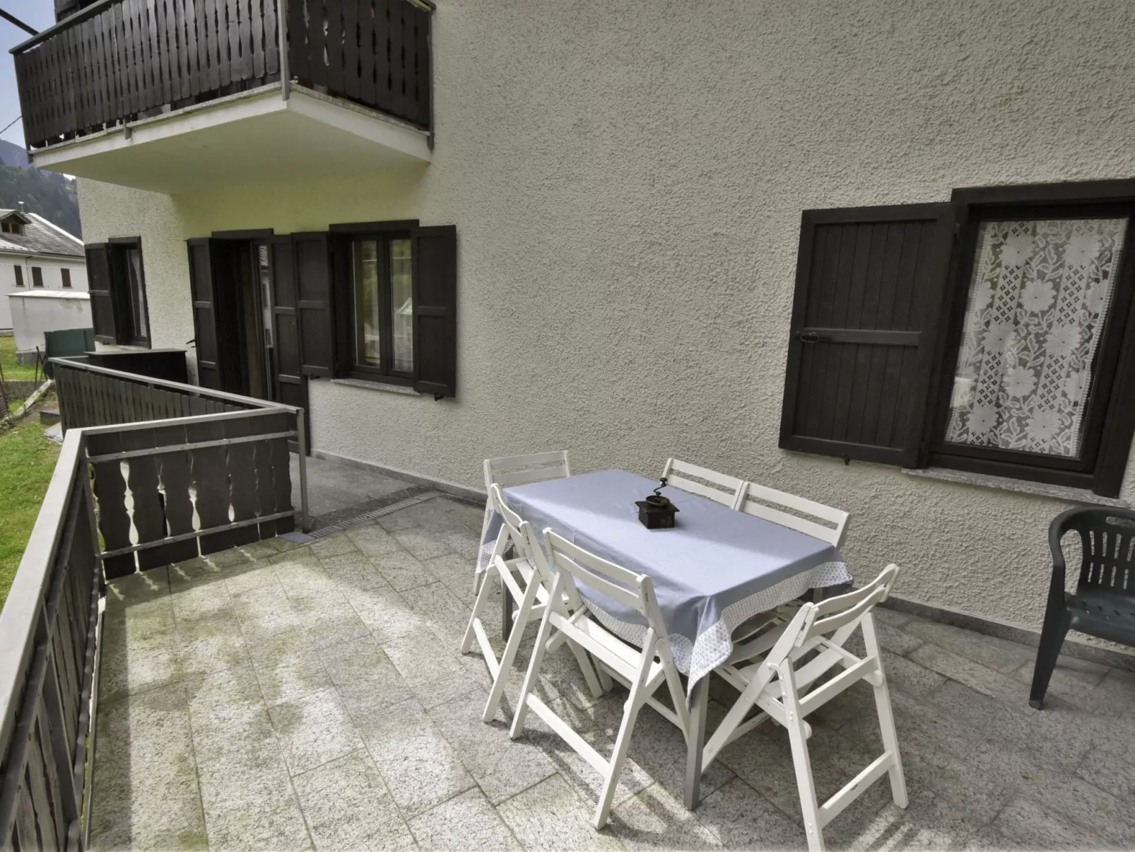 Isola di Madesimo Apartments-Outside
