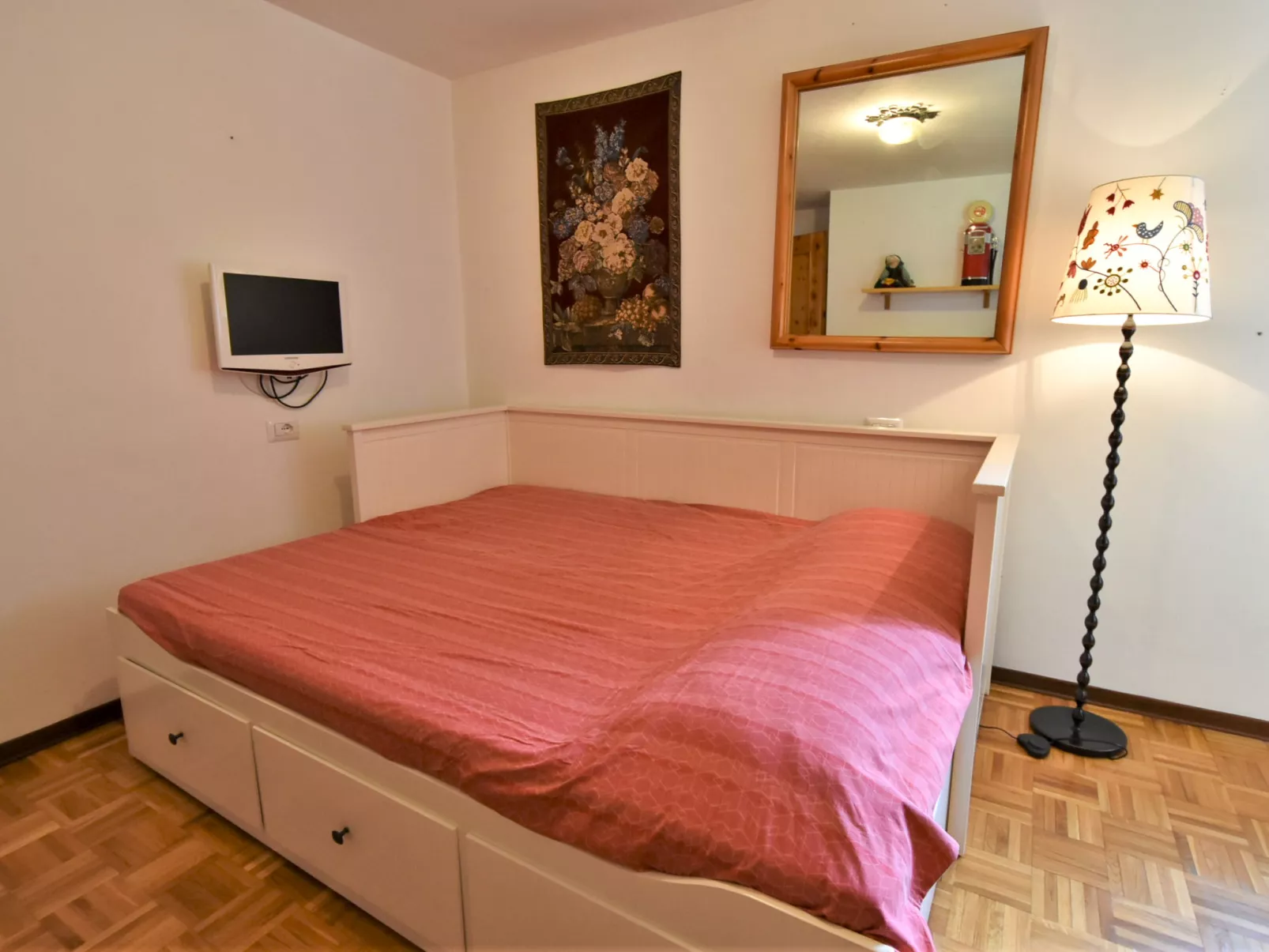Isola di Madesimo Apartments-Inside