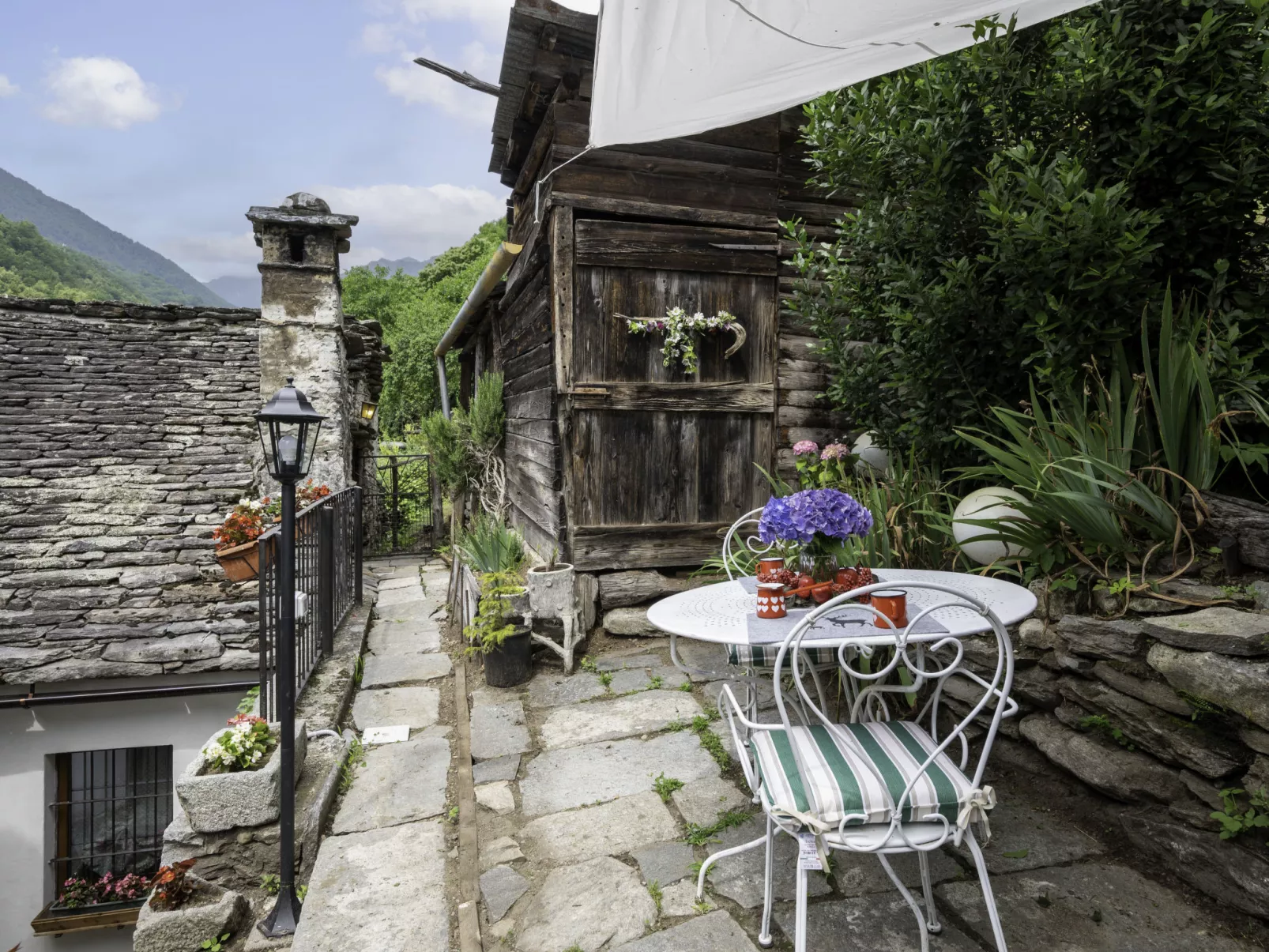 Il Gianlupo Grigio-Outside