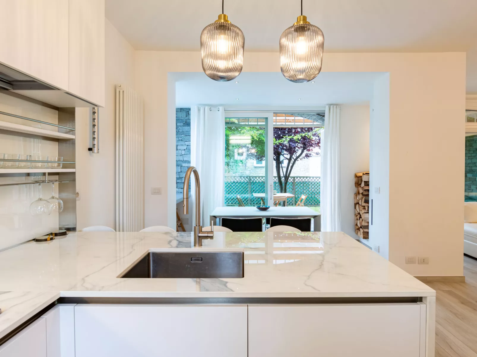 Luxury House-Dedans