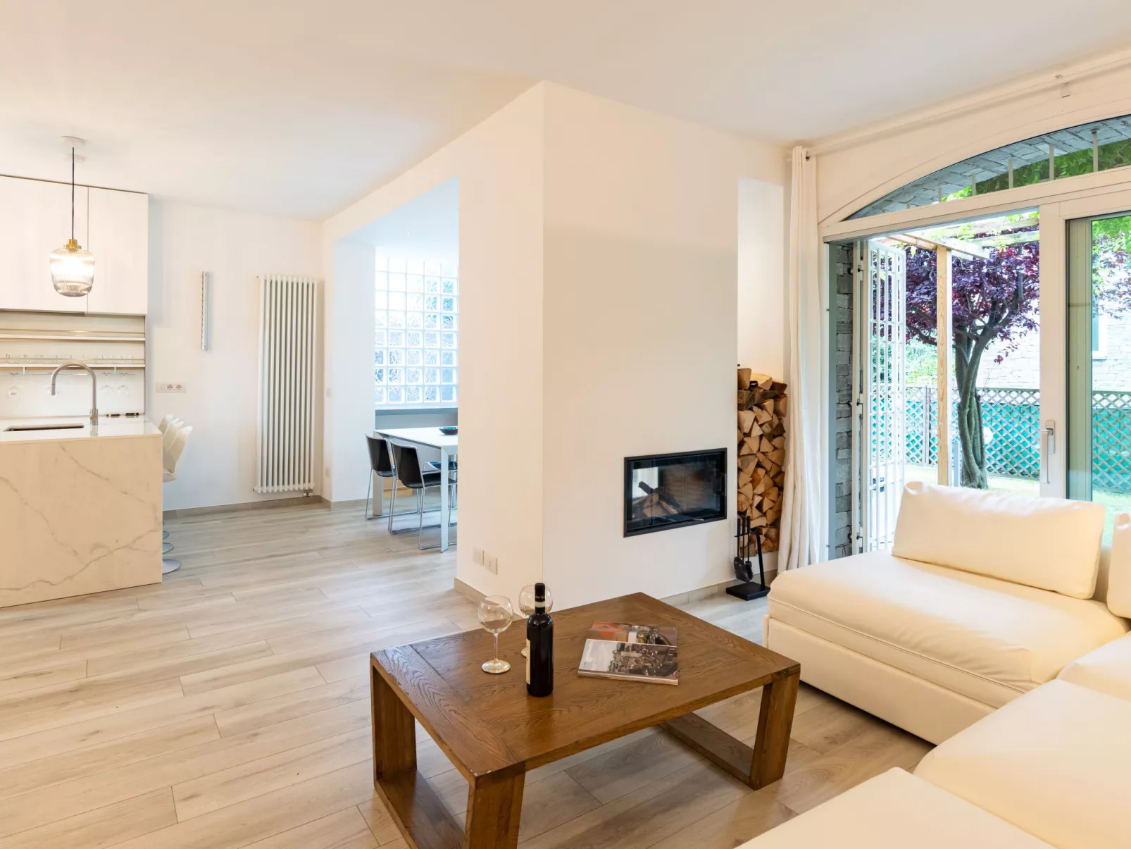 Luxury House-Dedans