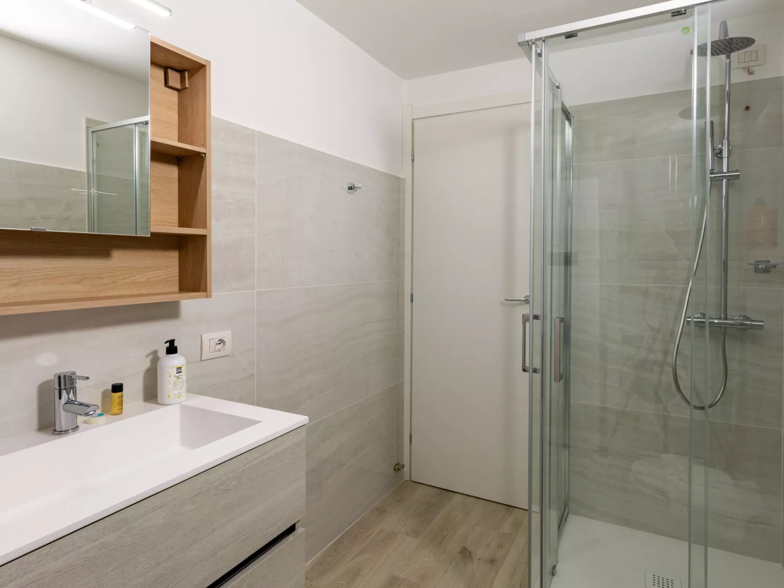 Luxury House-Dedans