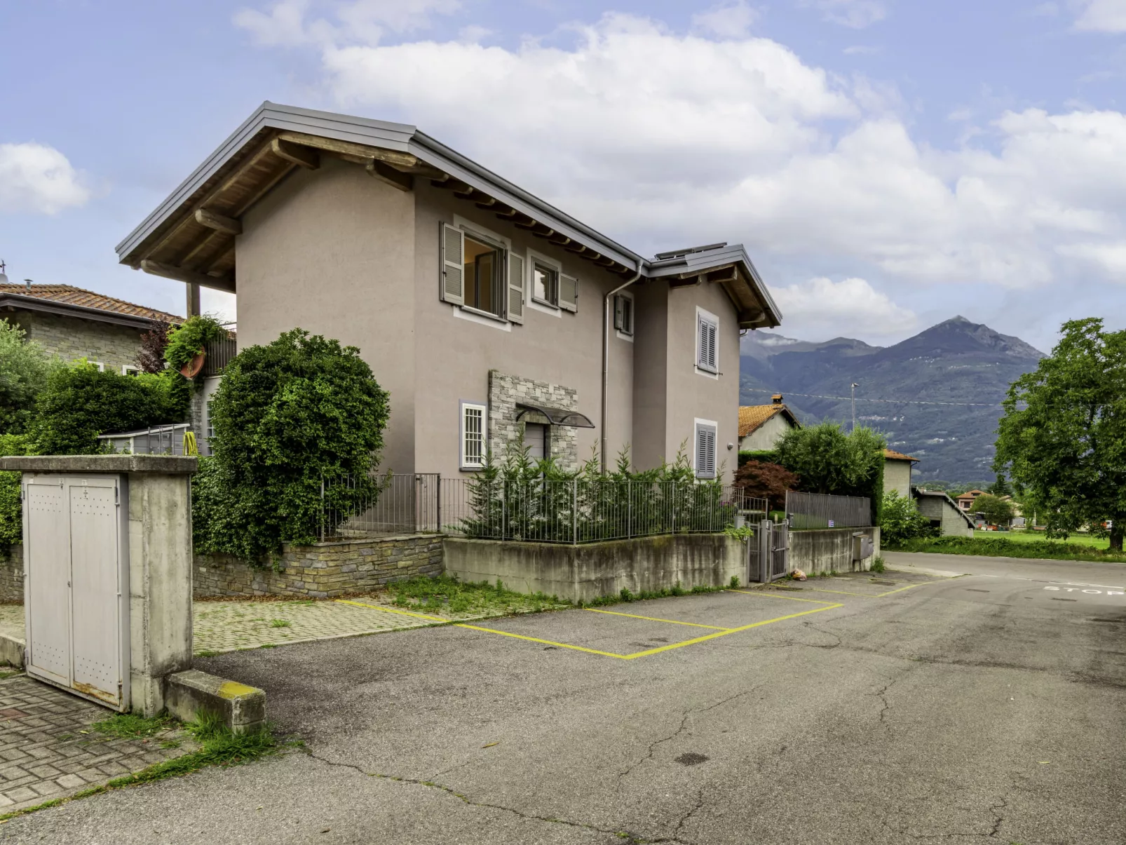 Luxury House-Dehors