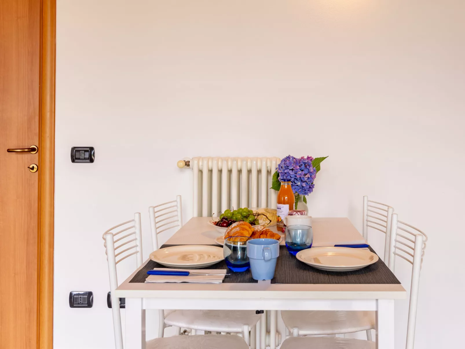 Flat 4-Inside