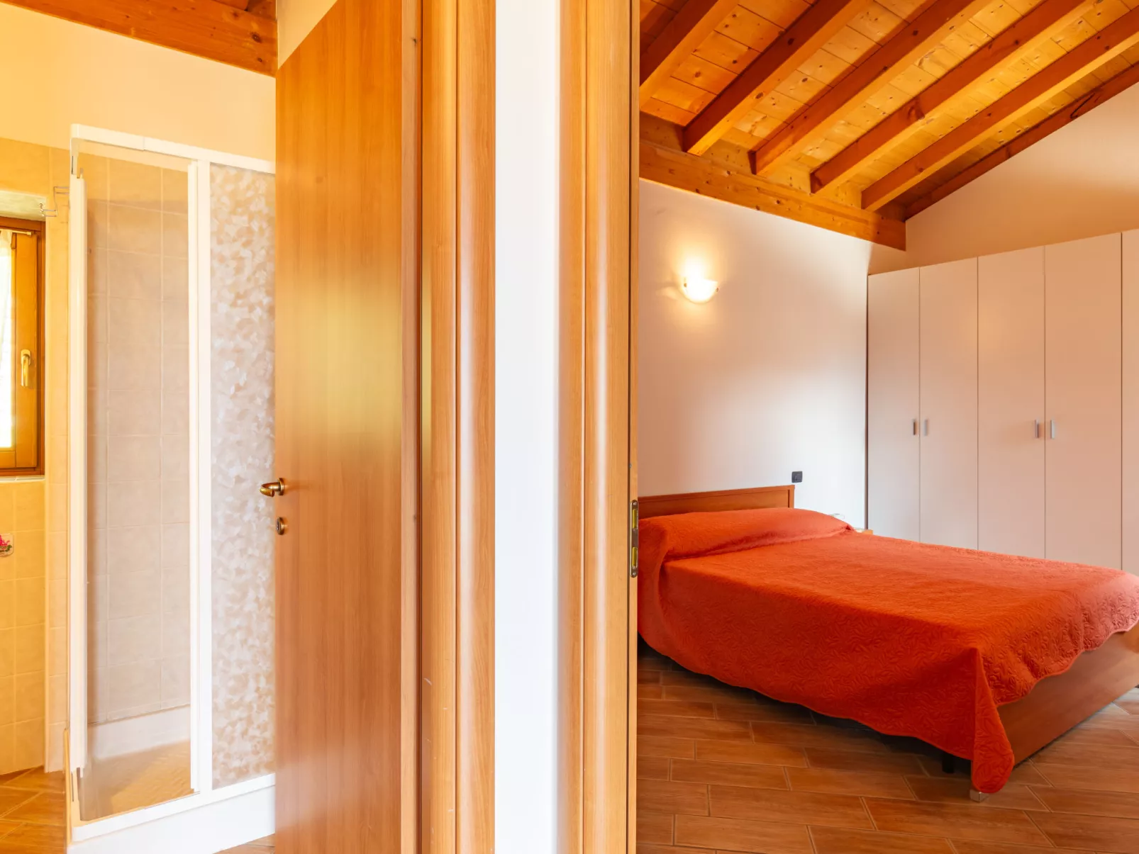 Flat 4-Inside