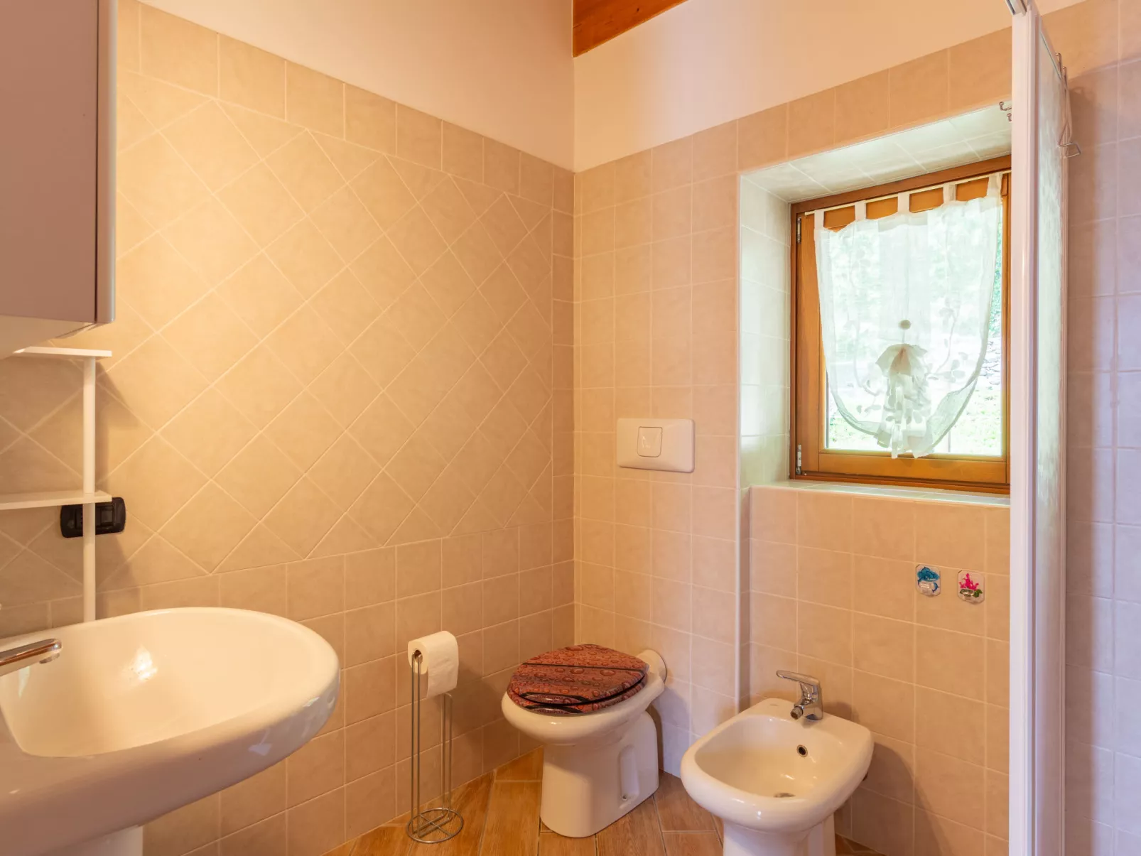 Flat 4-Inside