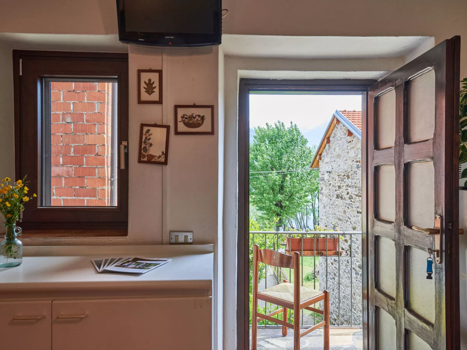 Casa Dascio-Inside