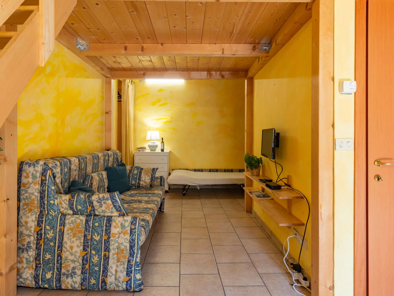 Borgo Antico-Inside