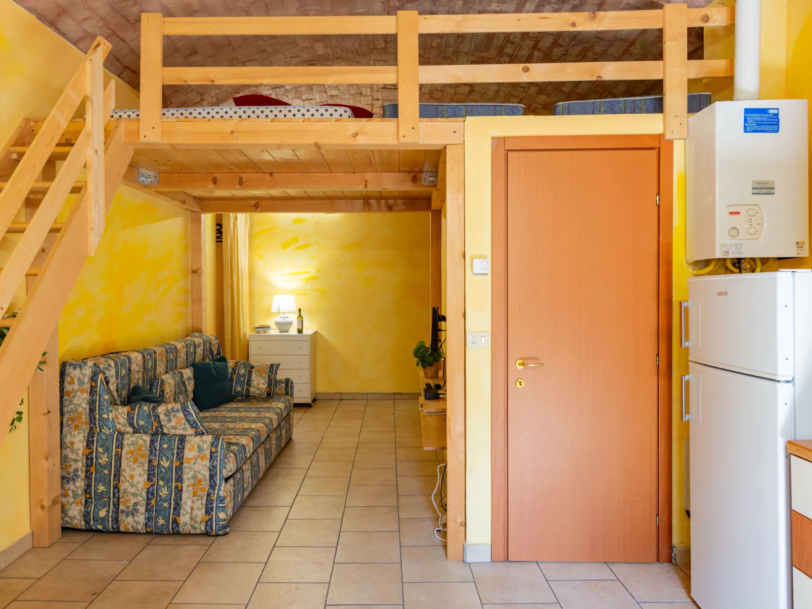 Borgo Antico-Inside