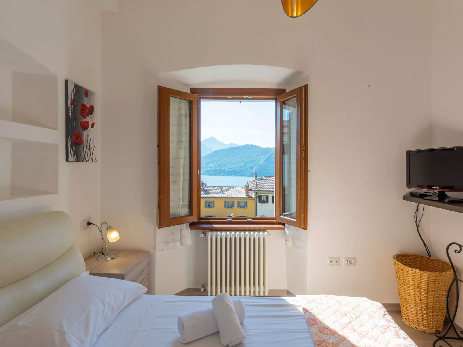 Vista Brentano Paradiso-Inside