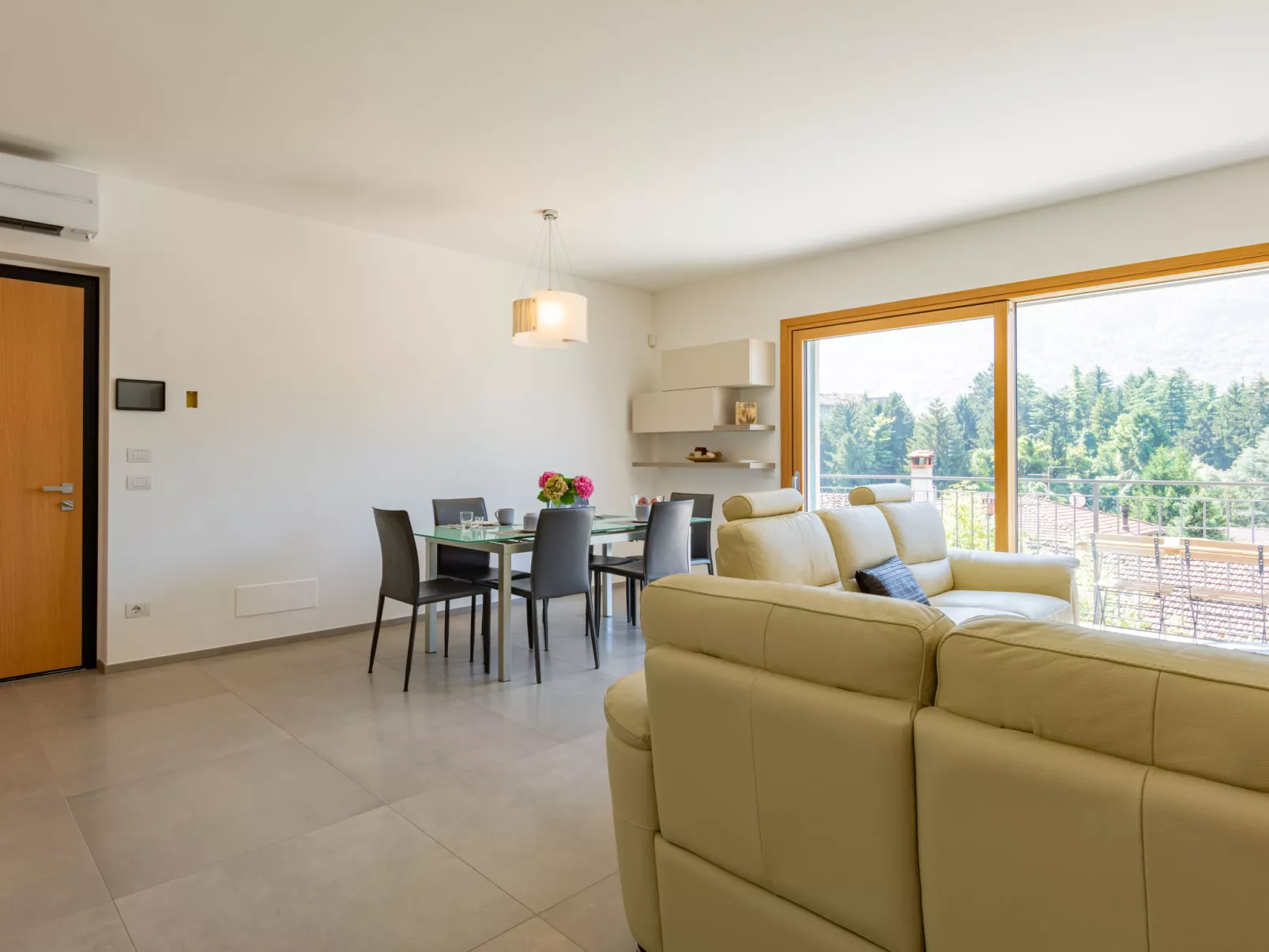 Casa Tondi-Inside