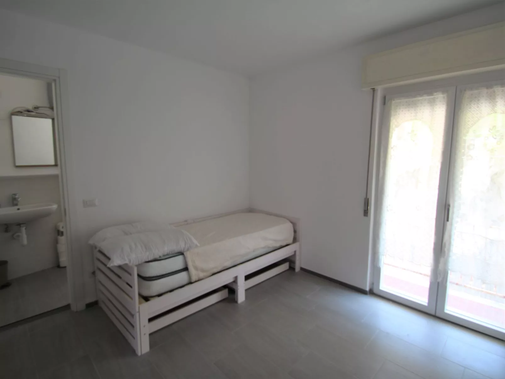 Borghetto-Inside