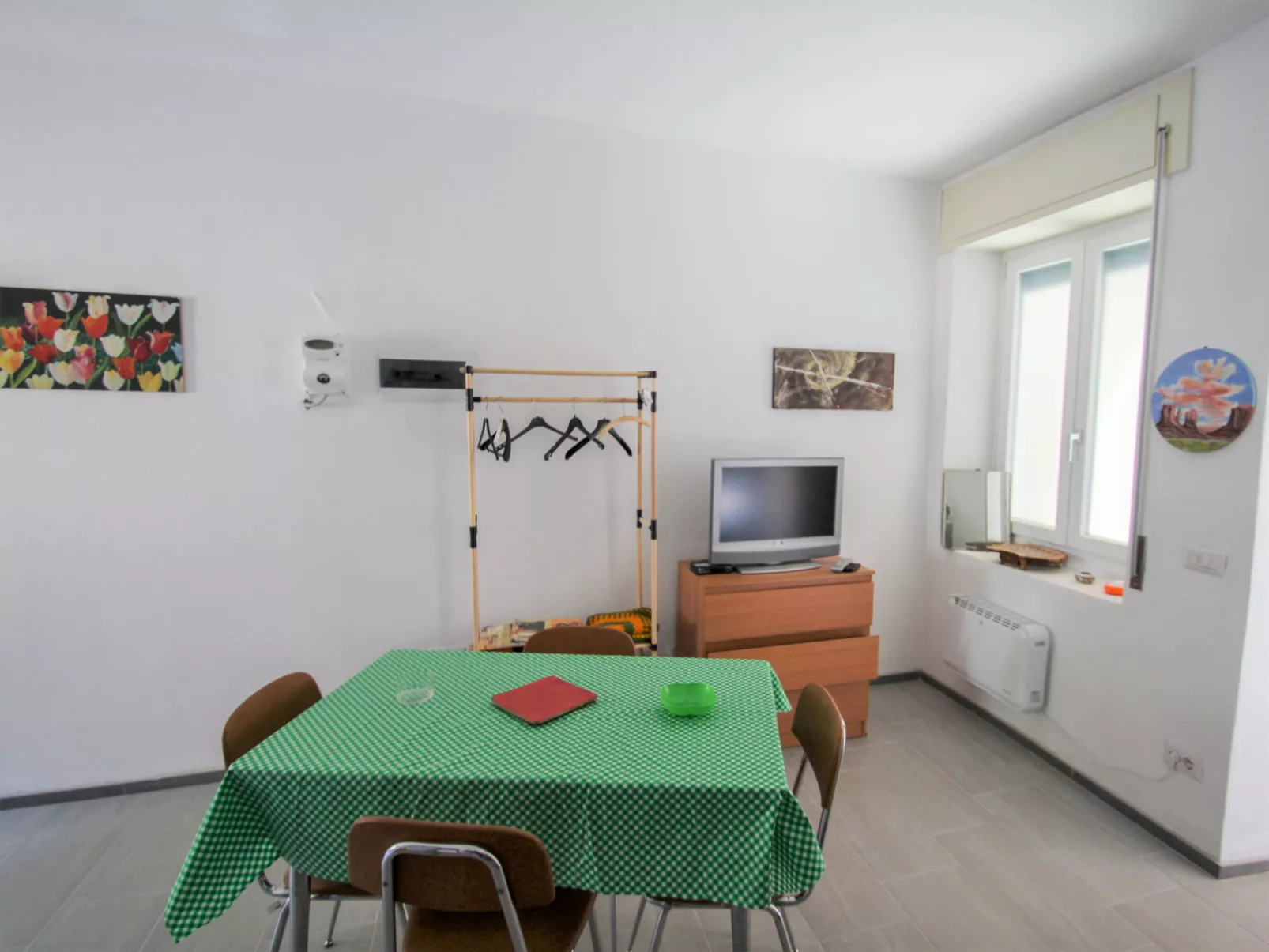 Borghetto-Inside